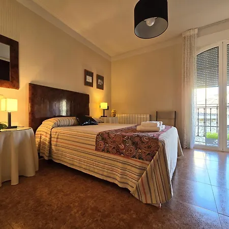 Lägenhet Deluxe A 10 Min Del Acueducto I Jardin I 2 Tv I 5g I Aparca En La Puerta I Ubicacion Excelente I Todas Ventanas A La Calle Segovia