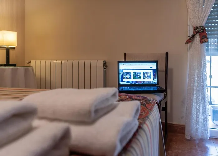 Gran Con Jardin A 55 Min De Madrid Wifi Free Aparca En La Puerta *