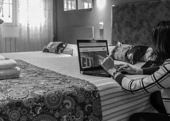 Lejlighed Gran Con Jardin A 55 Min De Madrid Wifi Free Aparca En La Puerta *